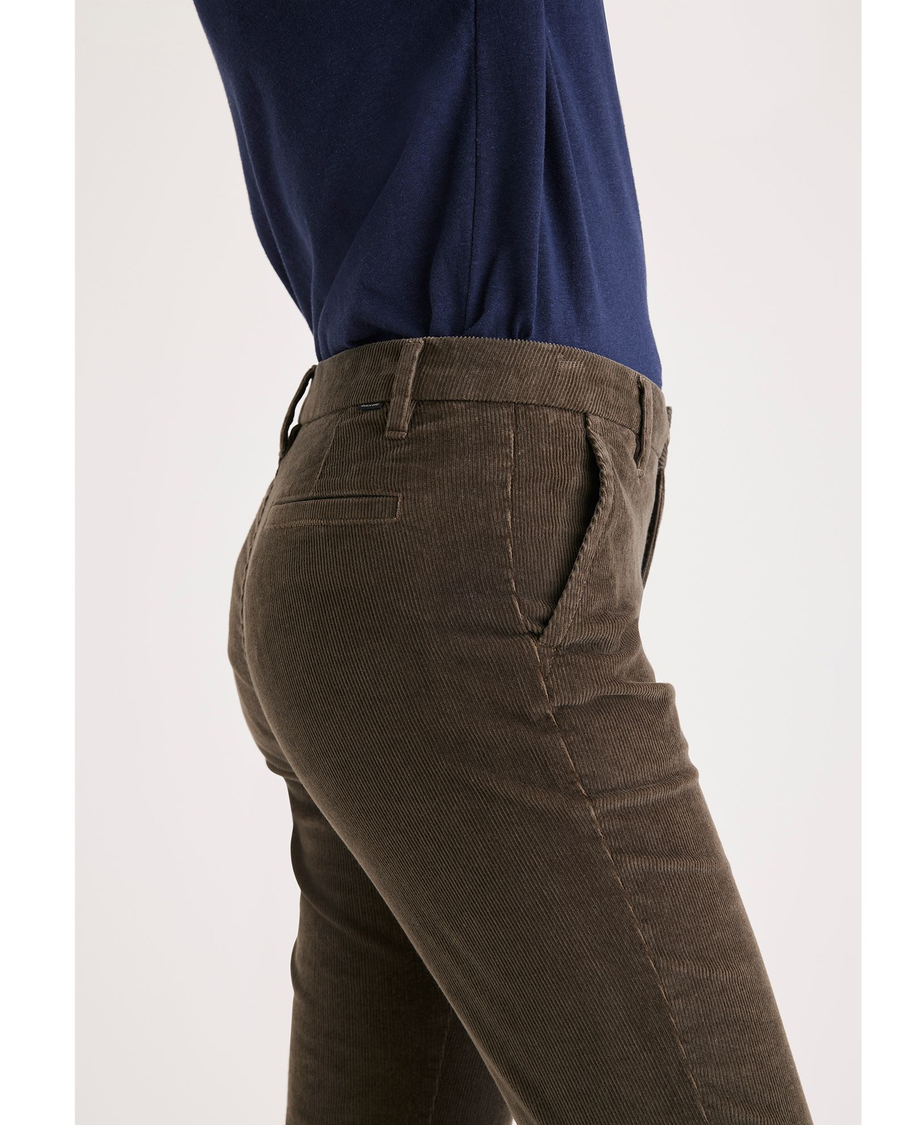 Side view of model wearing Crocodile Women's Slim Fit Weekend Chino Pants.